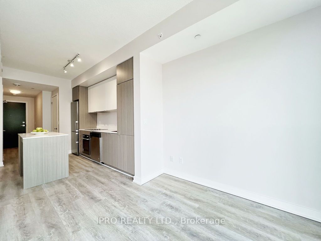 5220 Dundas St, #D-313