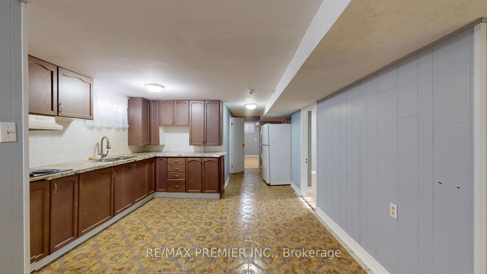 15 Roseglen Cres