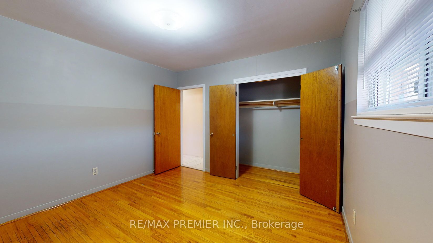 15 Roseglen Cres
