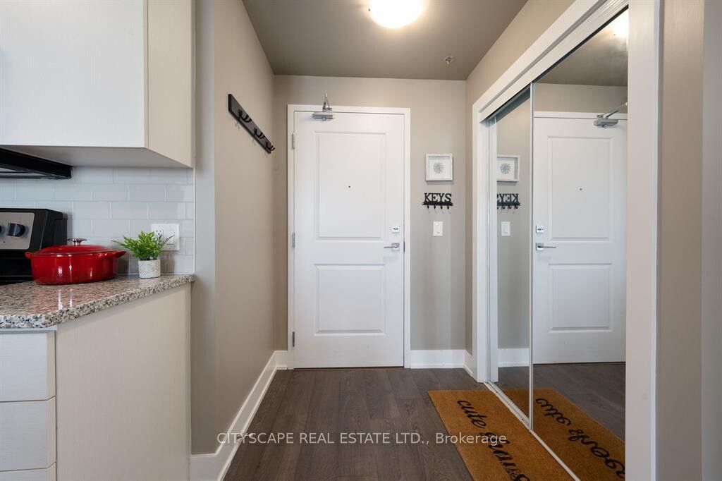 2490 Old Bronte Rd, #721