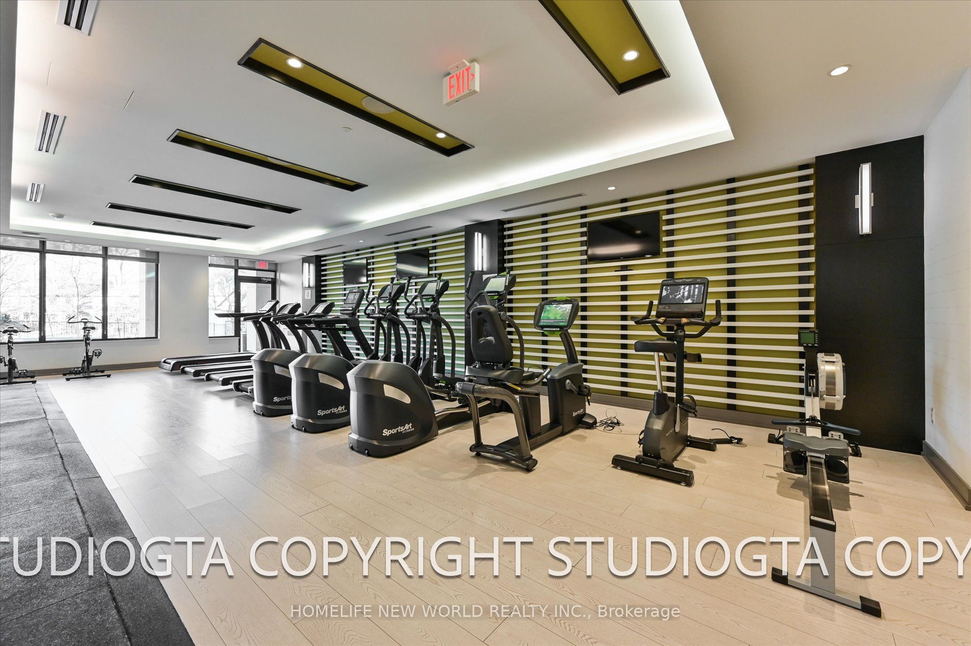 2 Old Mill Dr, #322