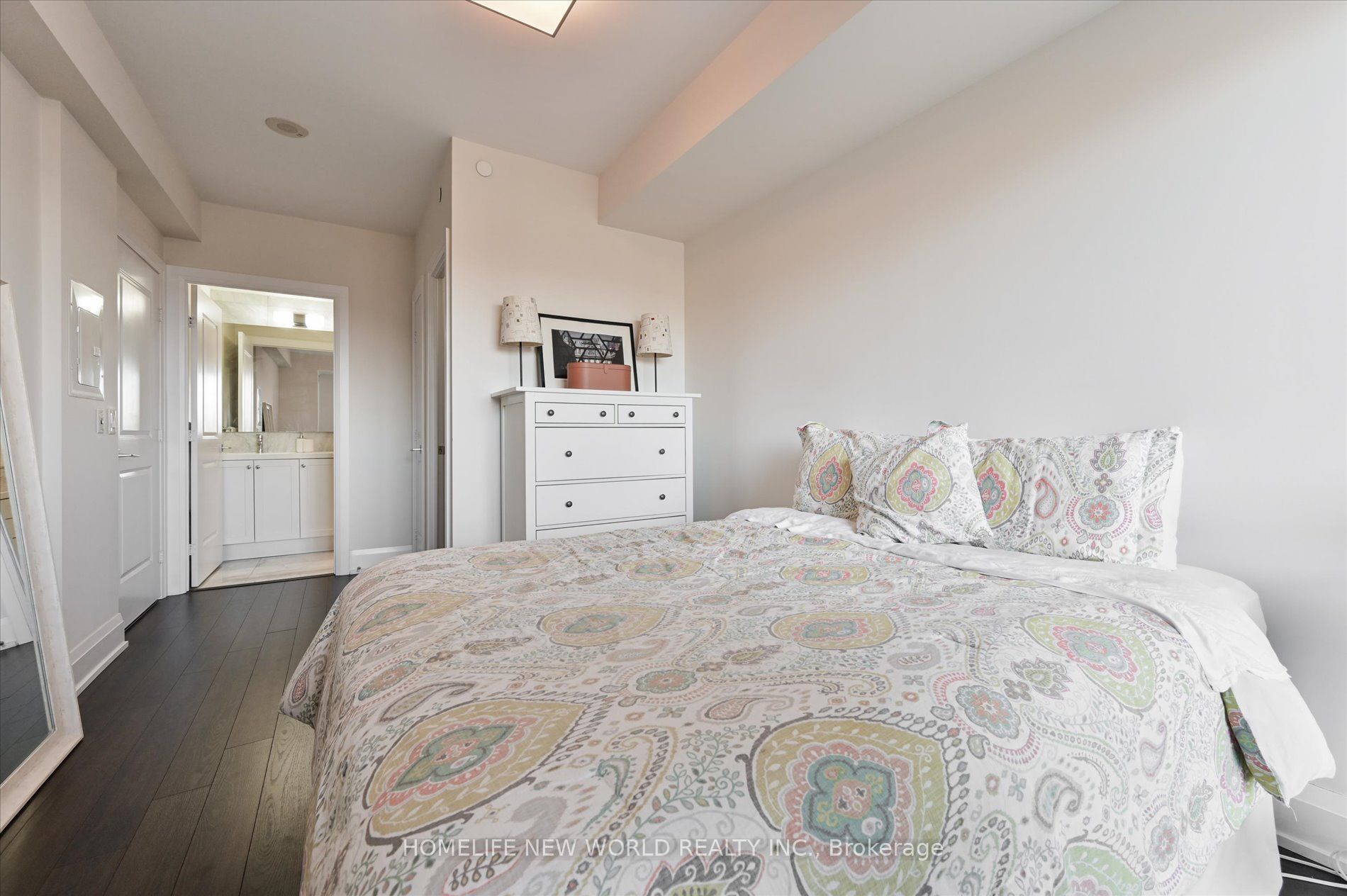 2 Old Mill Dr, #322