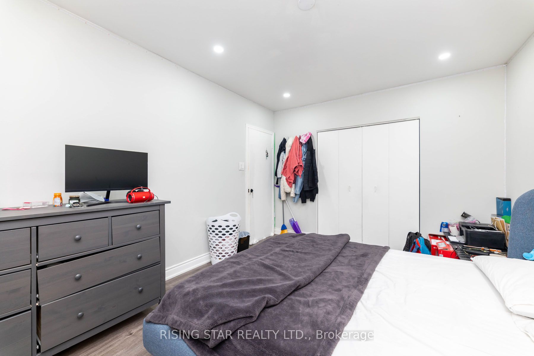 5 Tinton Cres