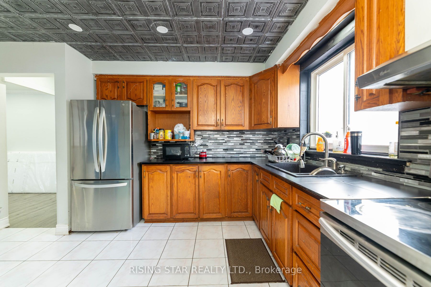 5 Tinton Cres