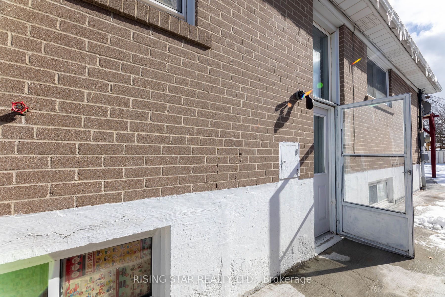 5 Tinton Cres
