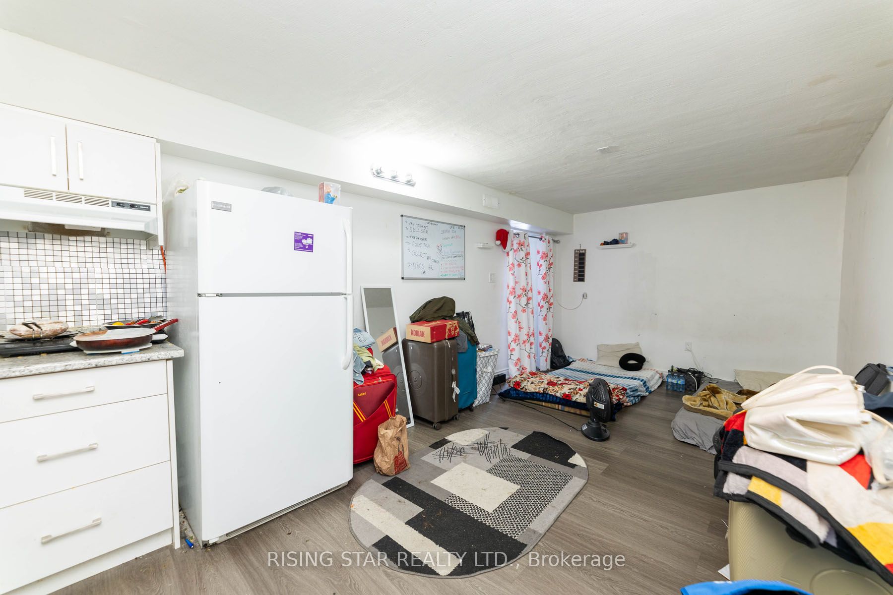 5 Tinton Cres