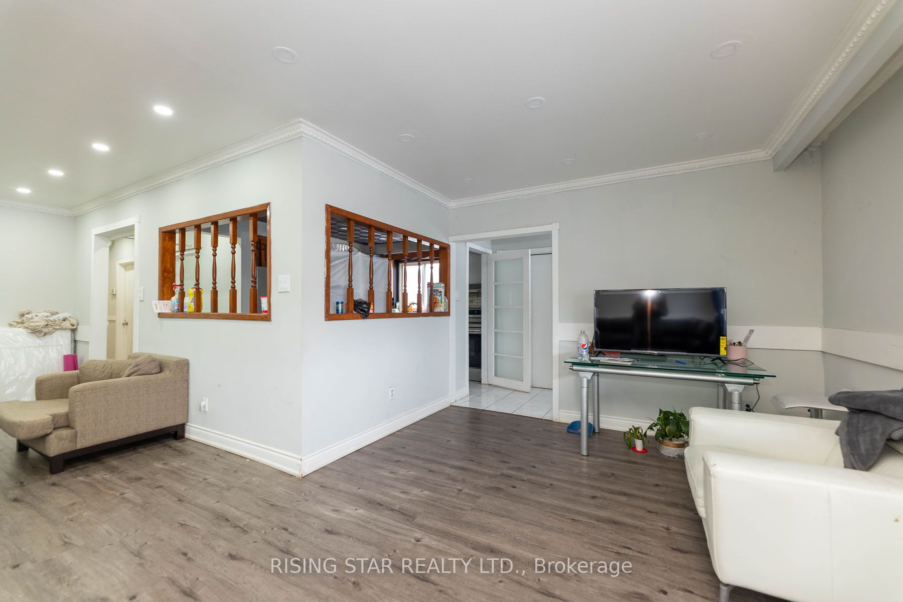 5 Tinton Cres
