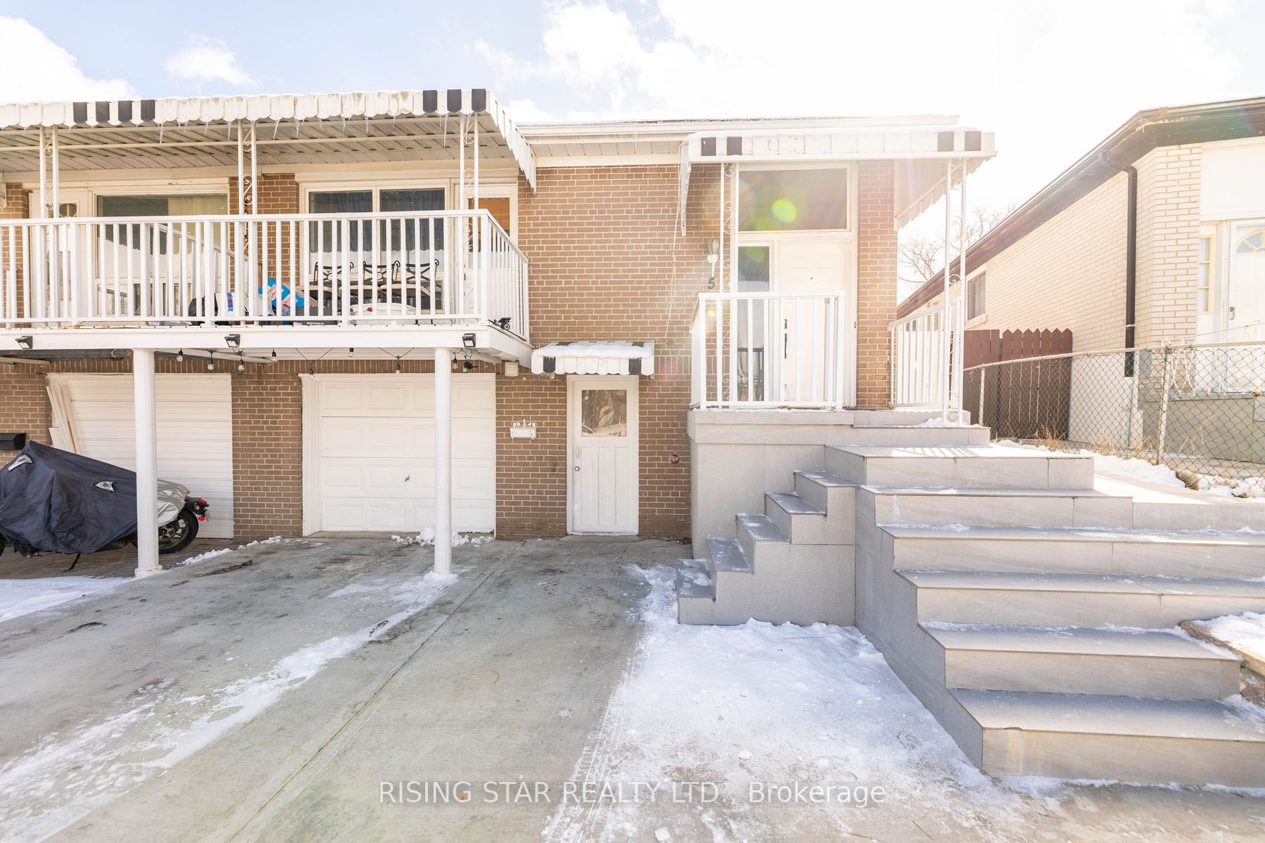 5 Tinton Cres