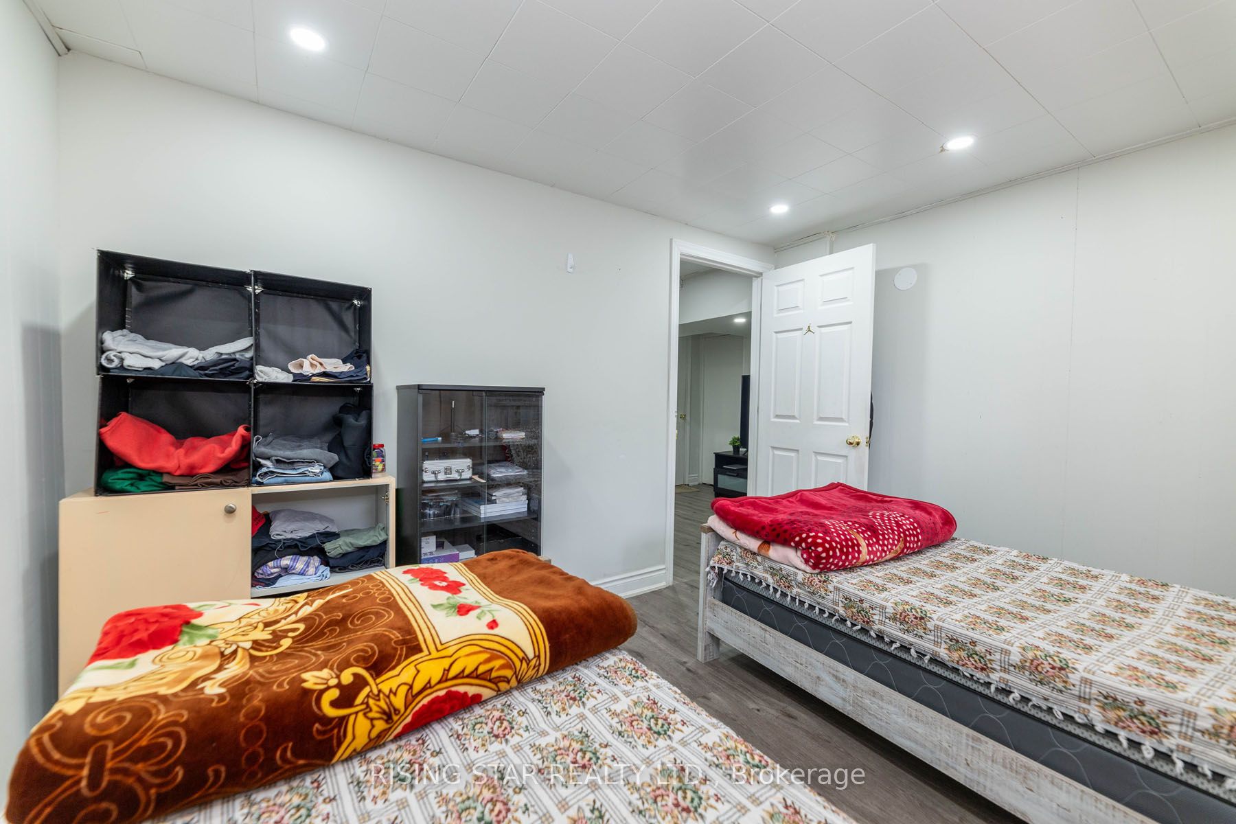 5 Tinton Cres