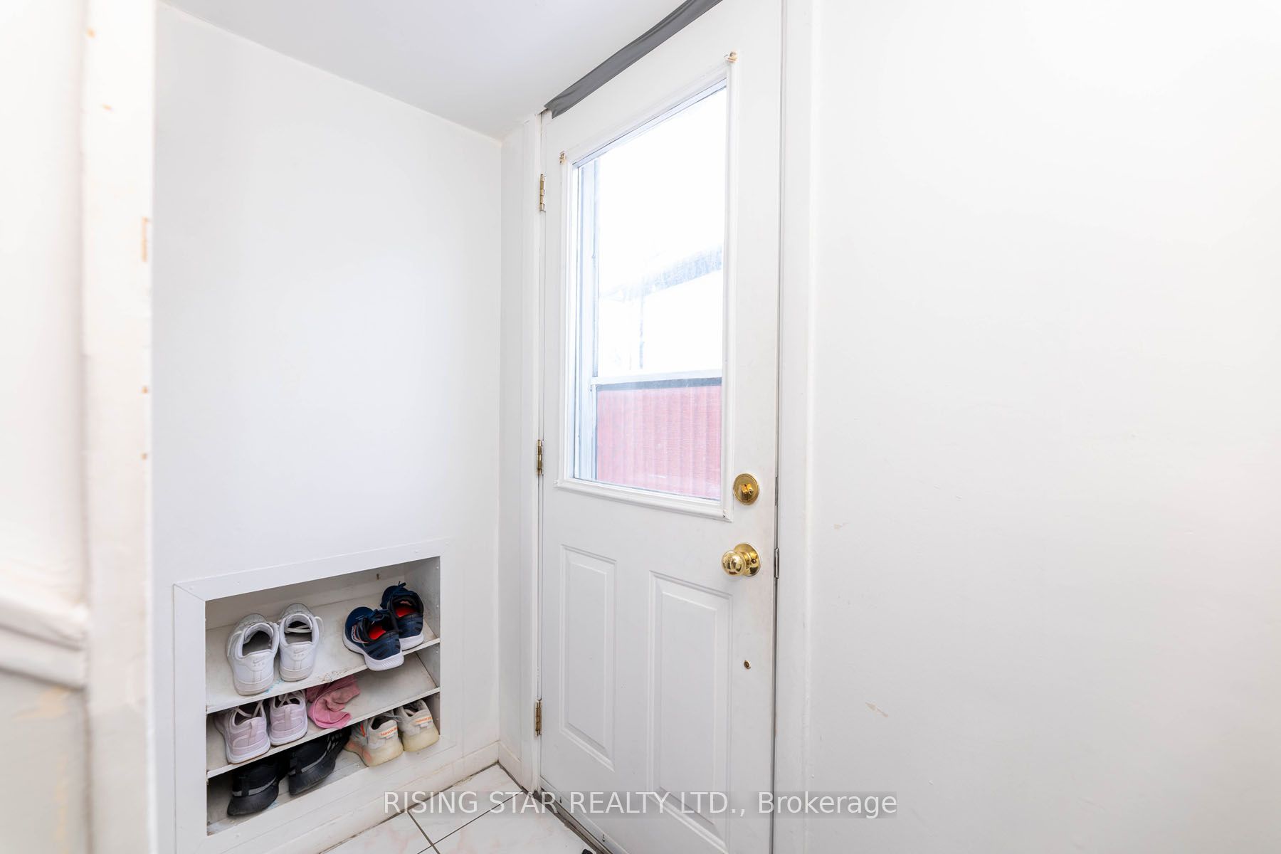 5 Tinton Cres