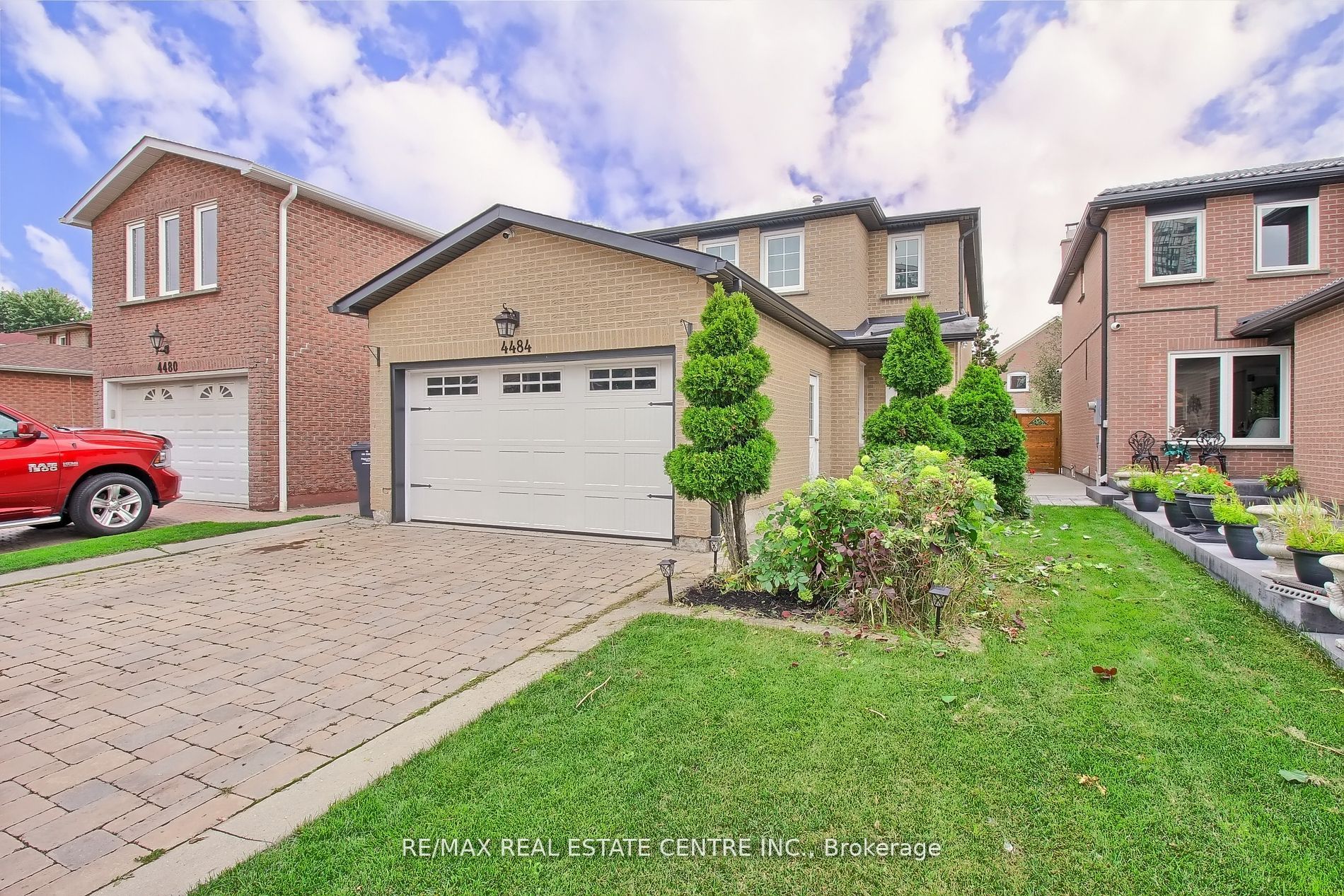 4484 Jenkins Crescent