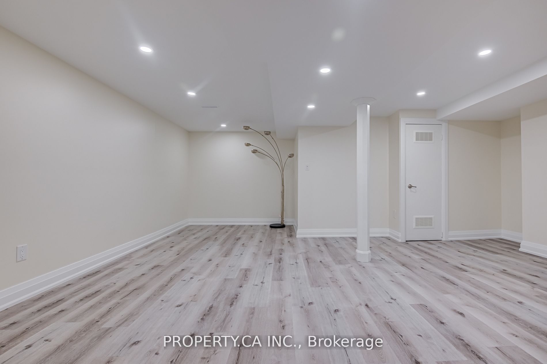 1232 Guelph Line, #12