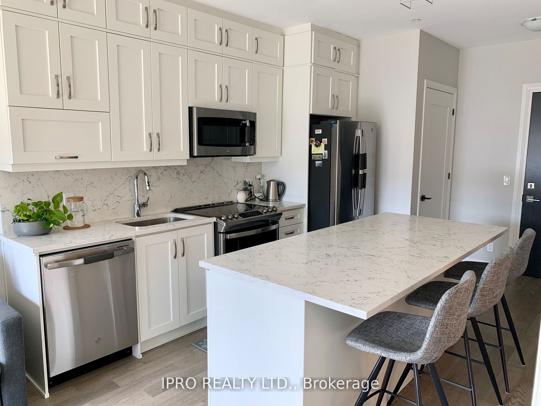 102 Grovewood Common, #503
