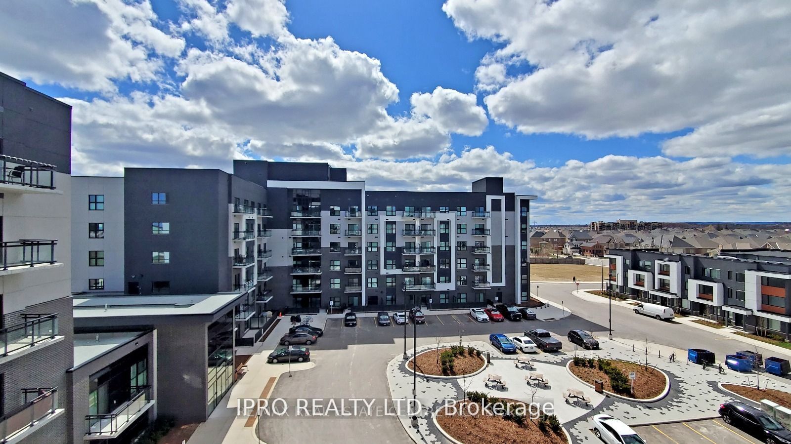 102 Grovewood Common, #503