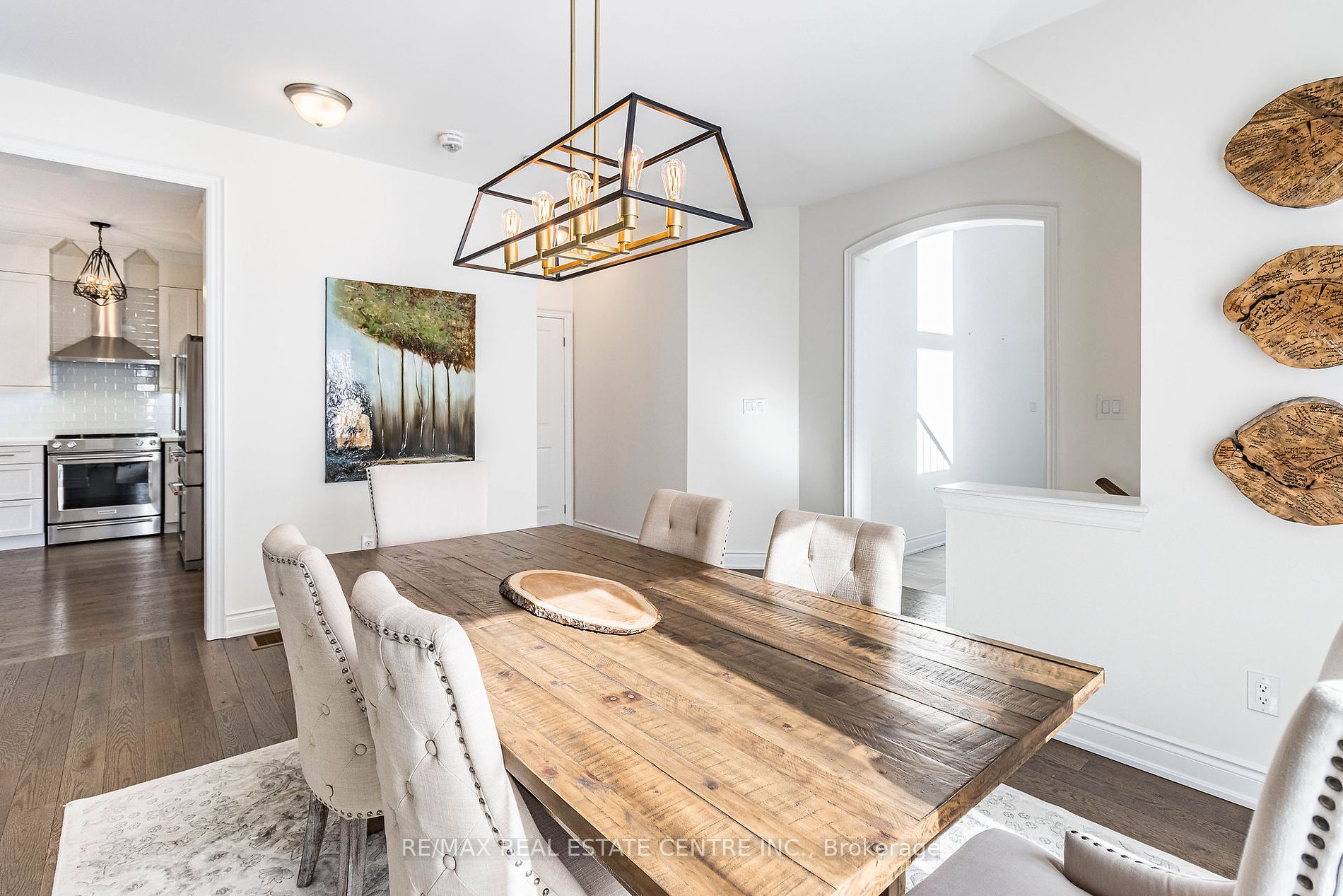 17 Prairie Creek Crescent