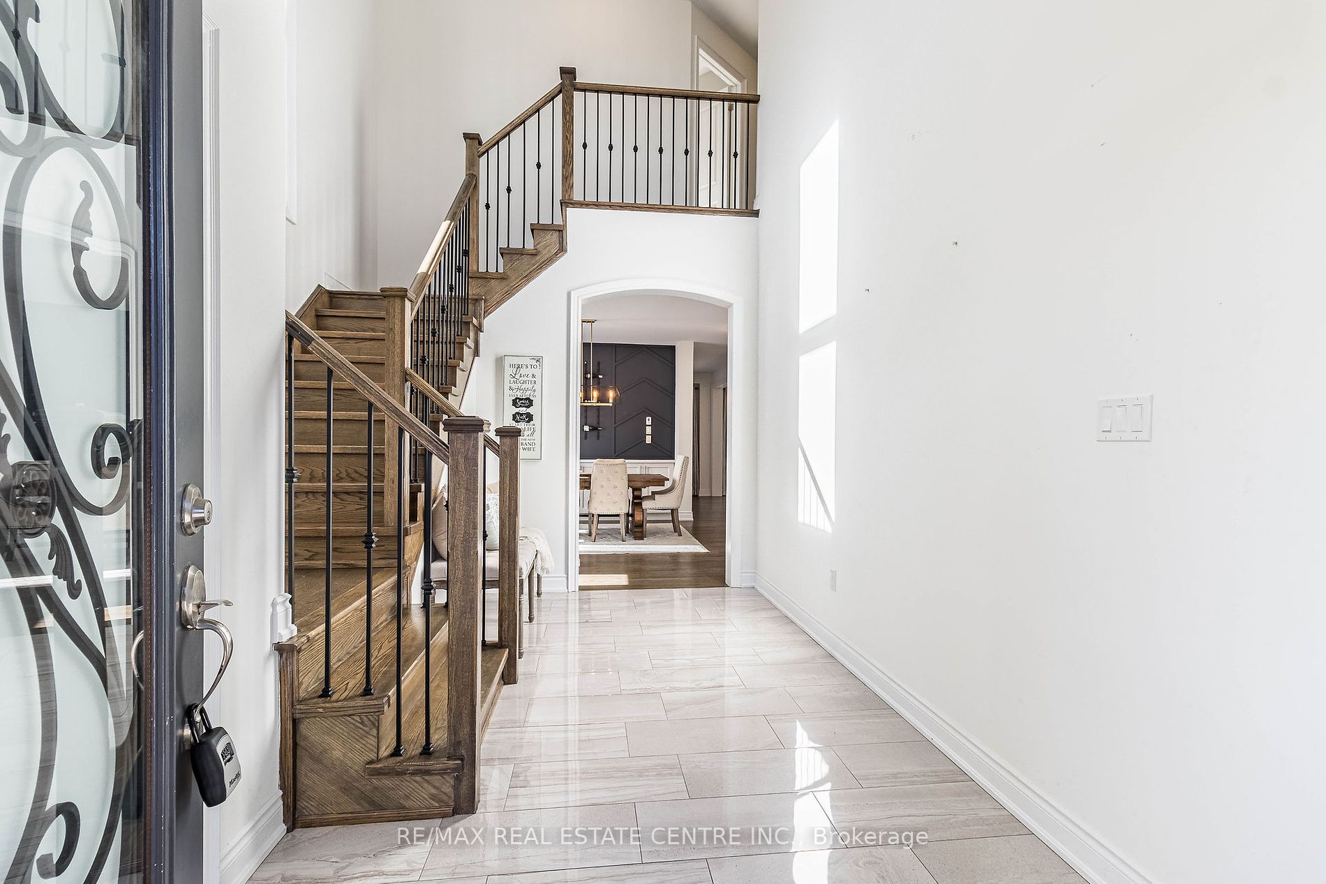17 Prairie Creek Crescent