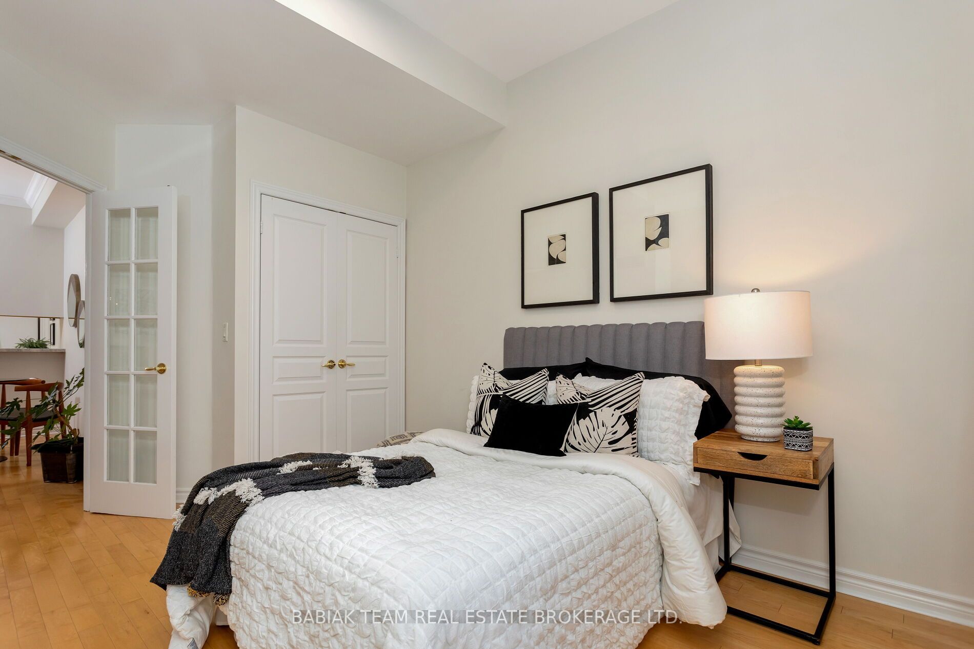 2662 Bloor St W, #1005