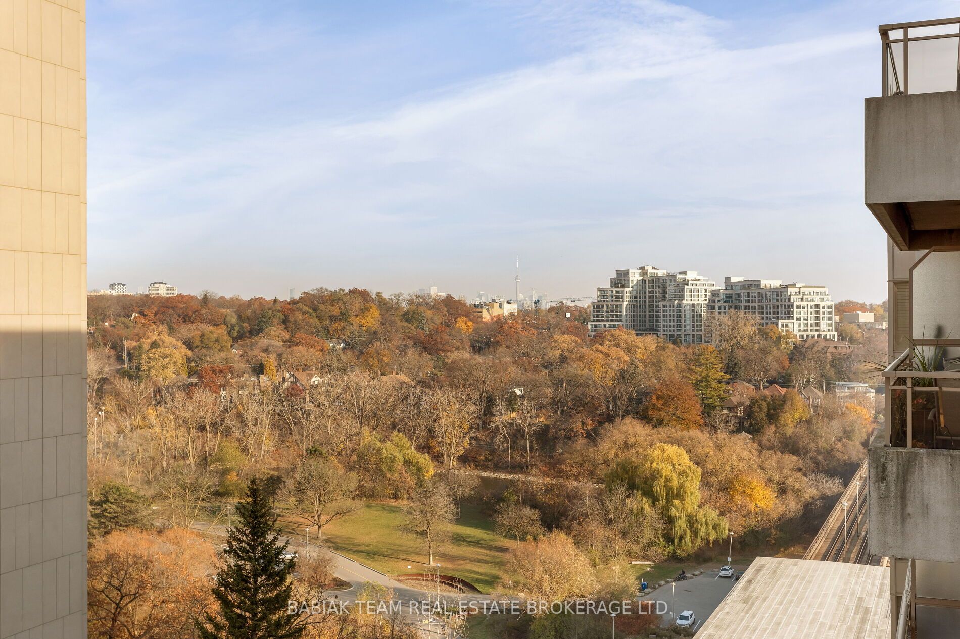 2662 Bloor St W, #1005