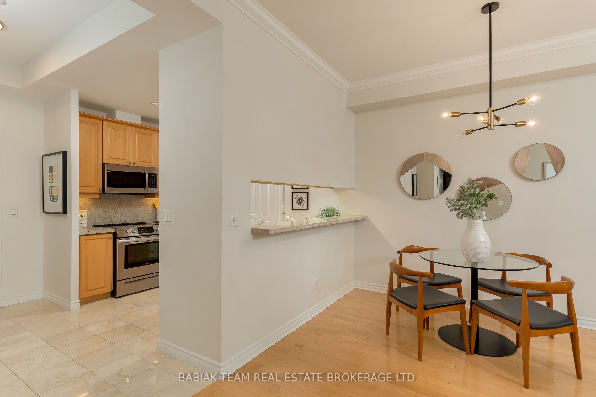 2662 Bloor St W, #1005