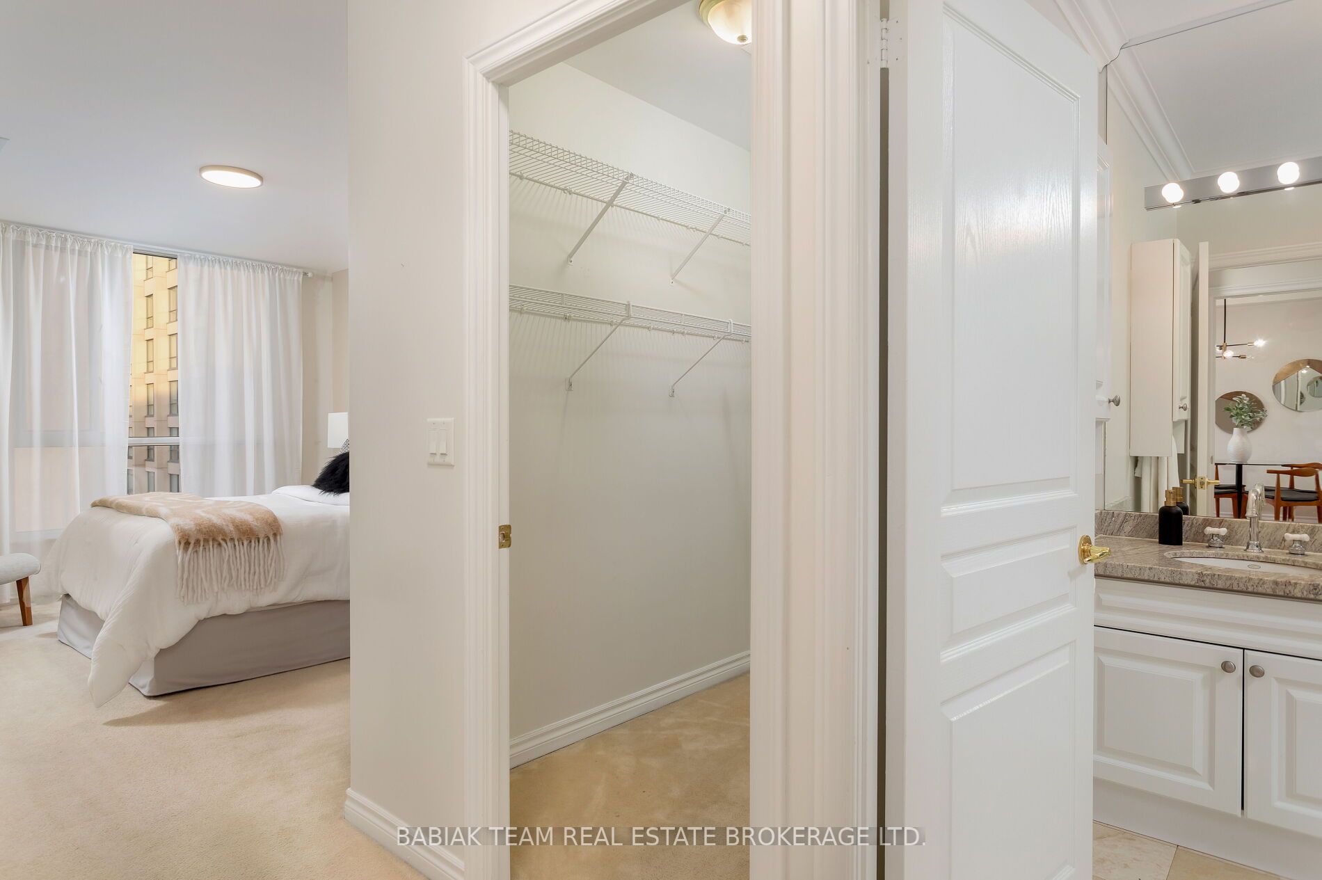 2662 Bloor St W, #1005