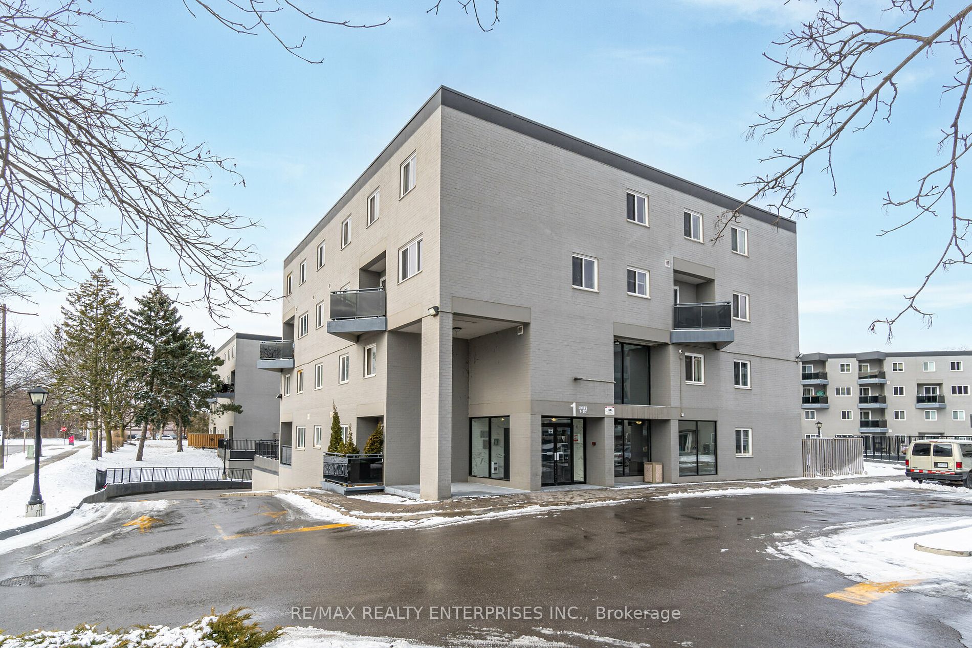 2001 Bonnymede Dr, #13