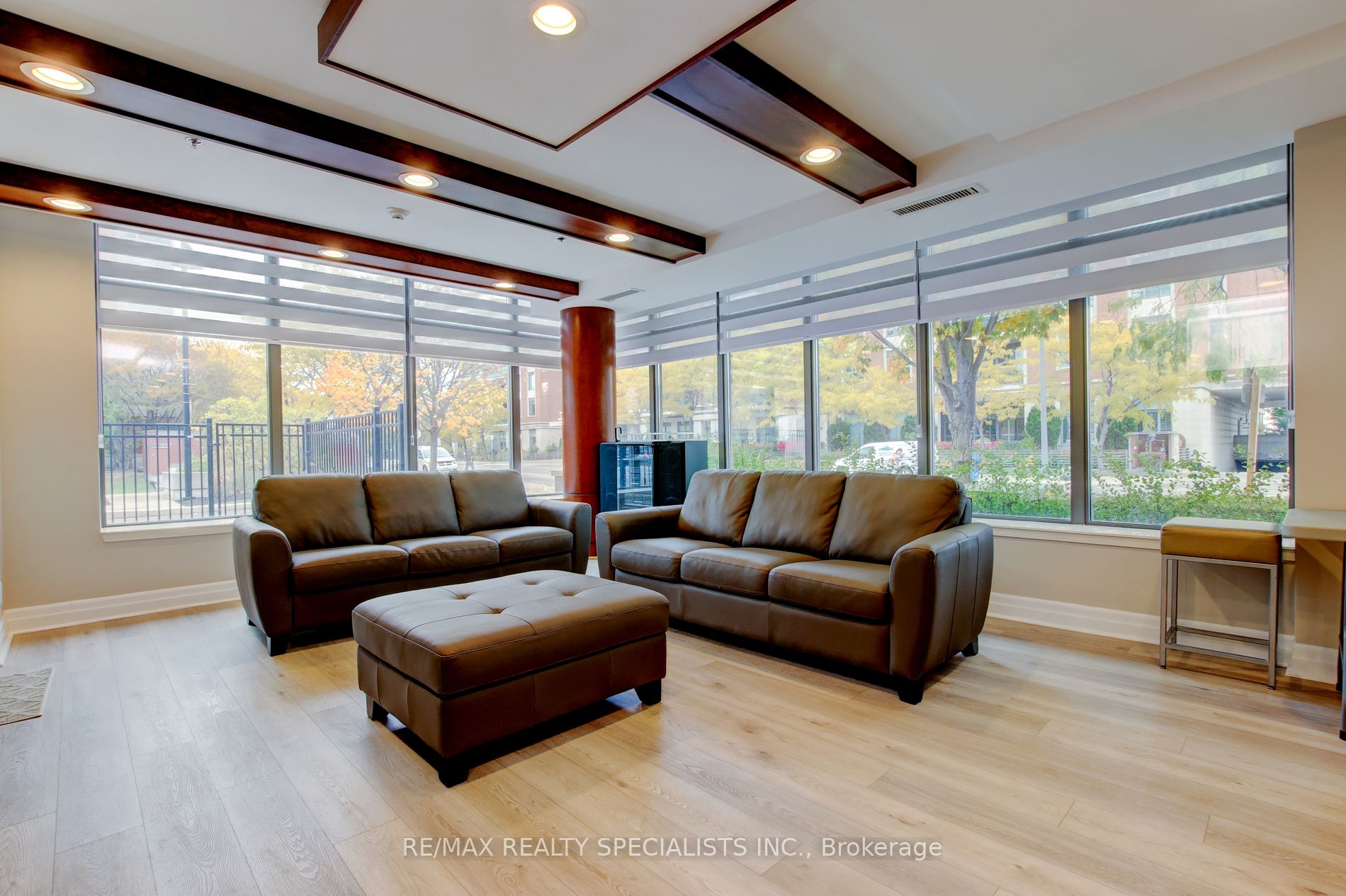 70 Port St E, #302