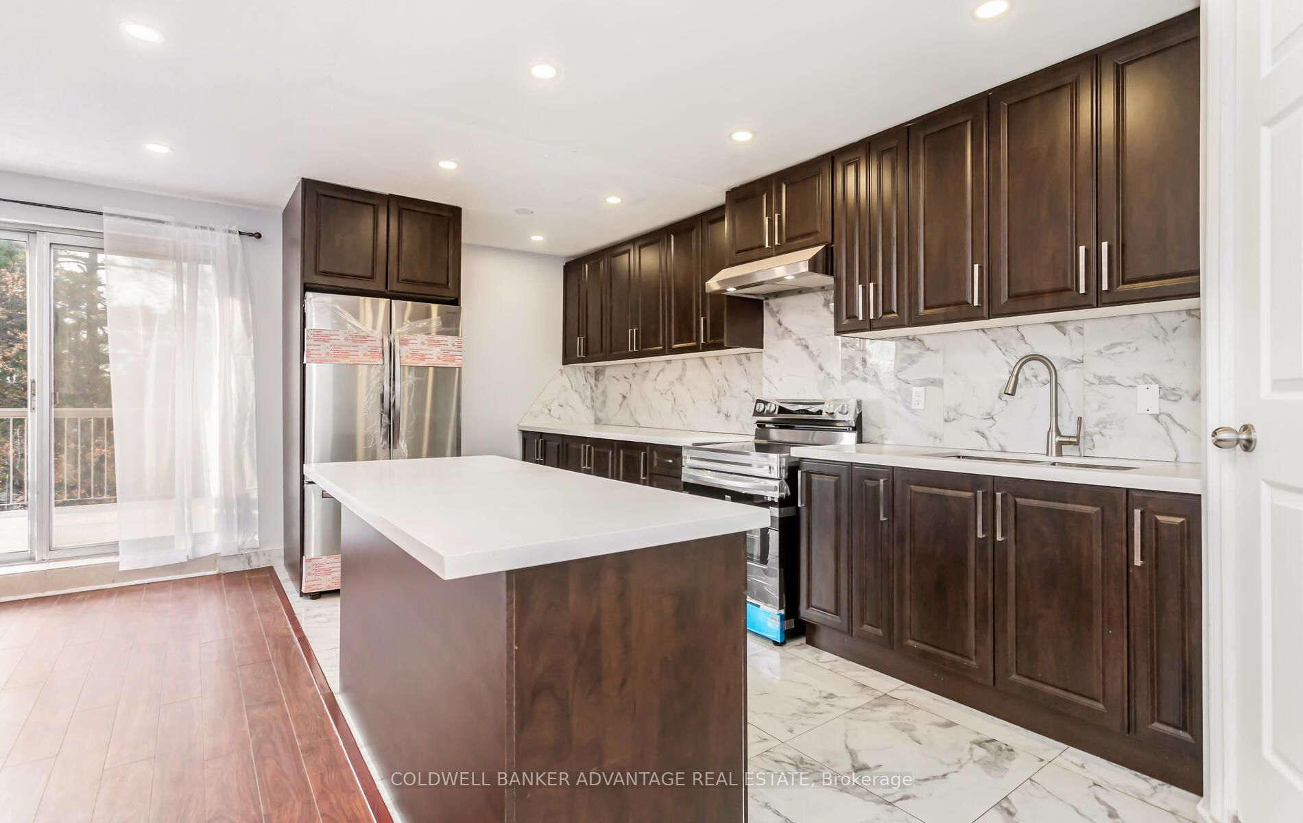 3025 The Credit Woodlands Drive, #355