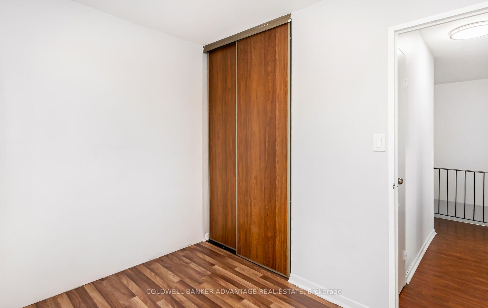 3025 The Credit Woodlands Drive, #355