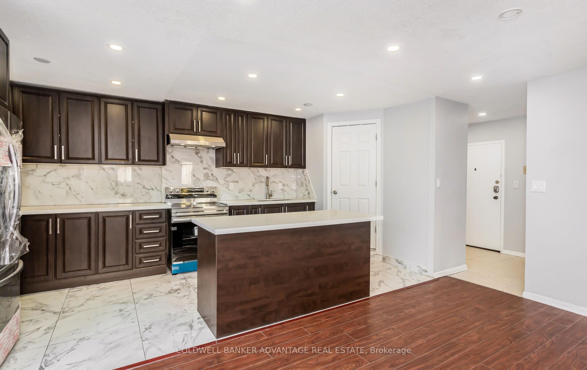 3025 The Credit Woodlands Drive, #355