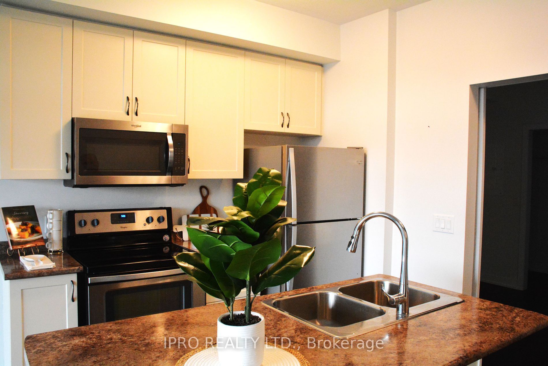 2490 Old Bronte Road, #216