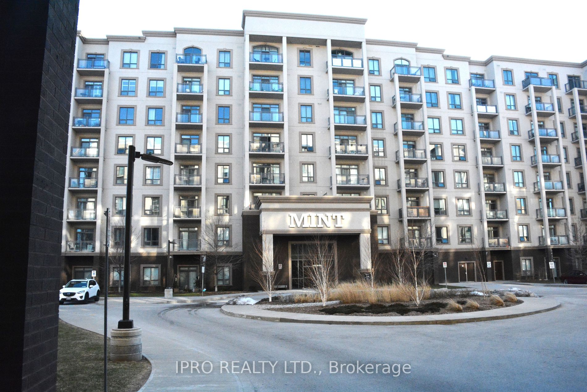 2490 Old Bronte Road, #216
