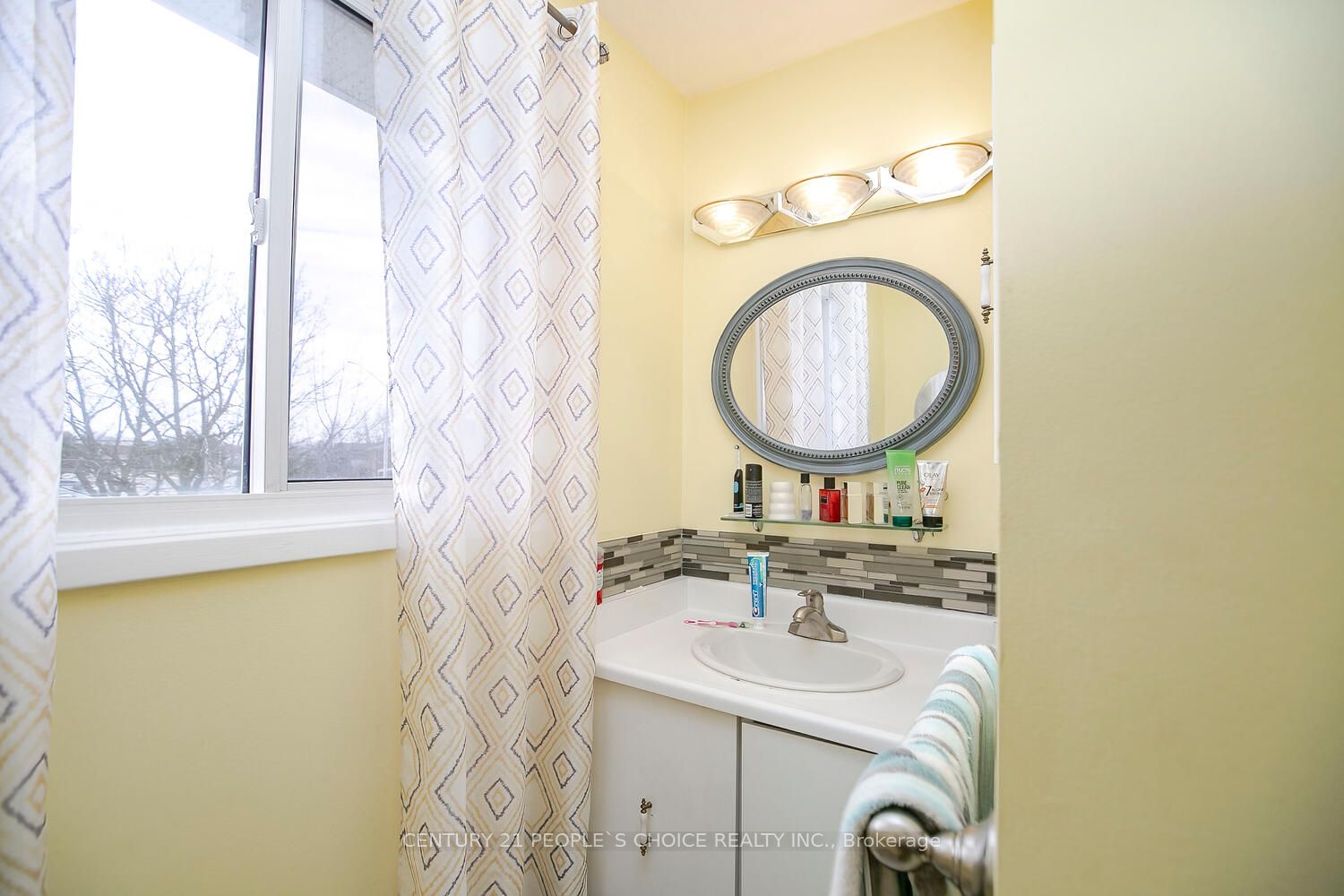 84 Stephensen Crt
