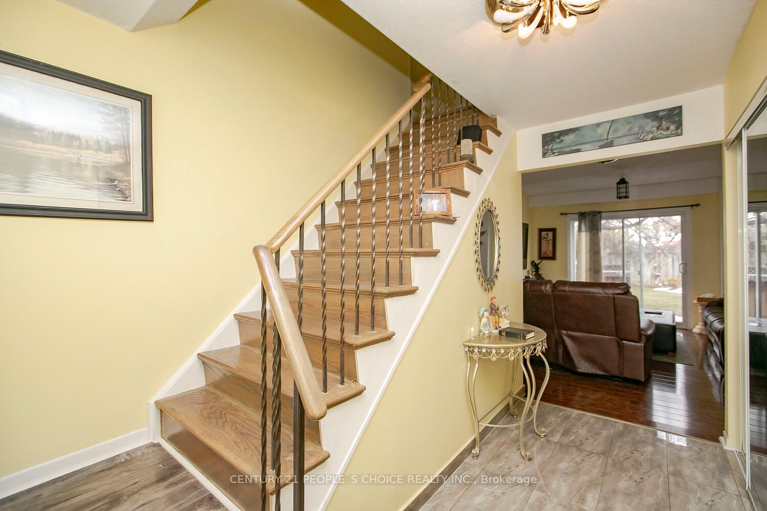 84 Stephensen Crt