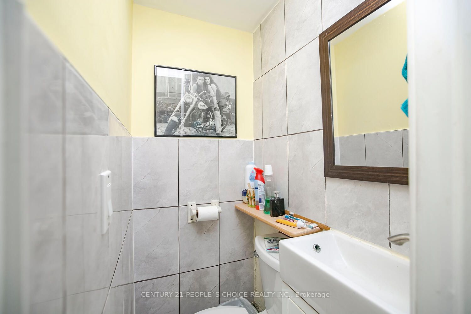 84 Stephensen Crt