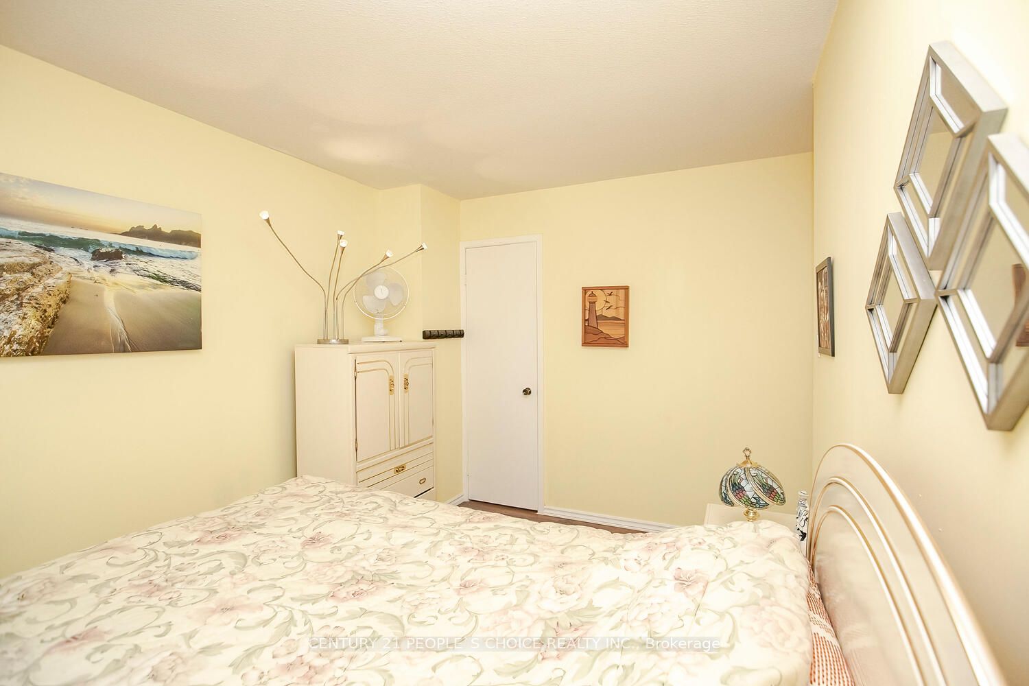 84 Stephensen Crt