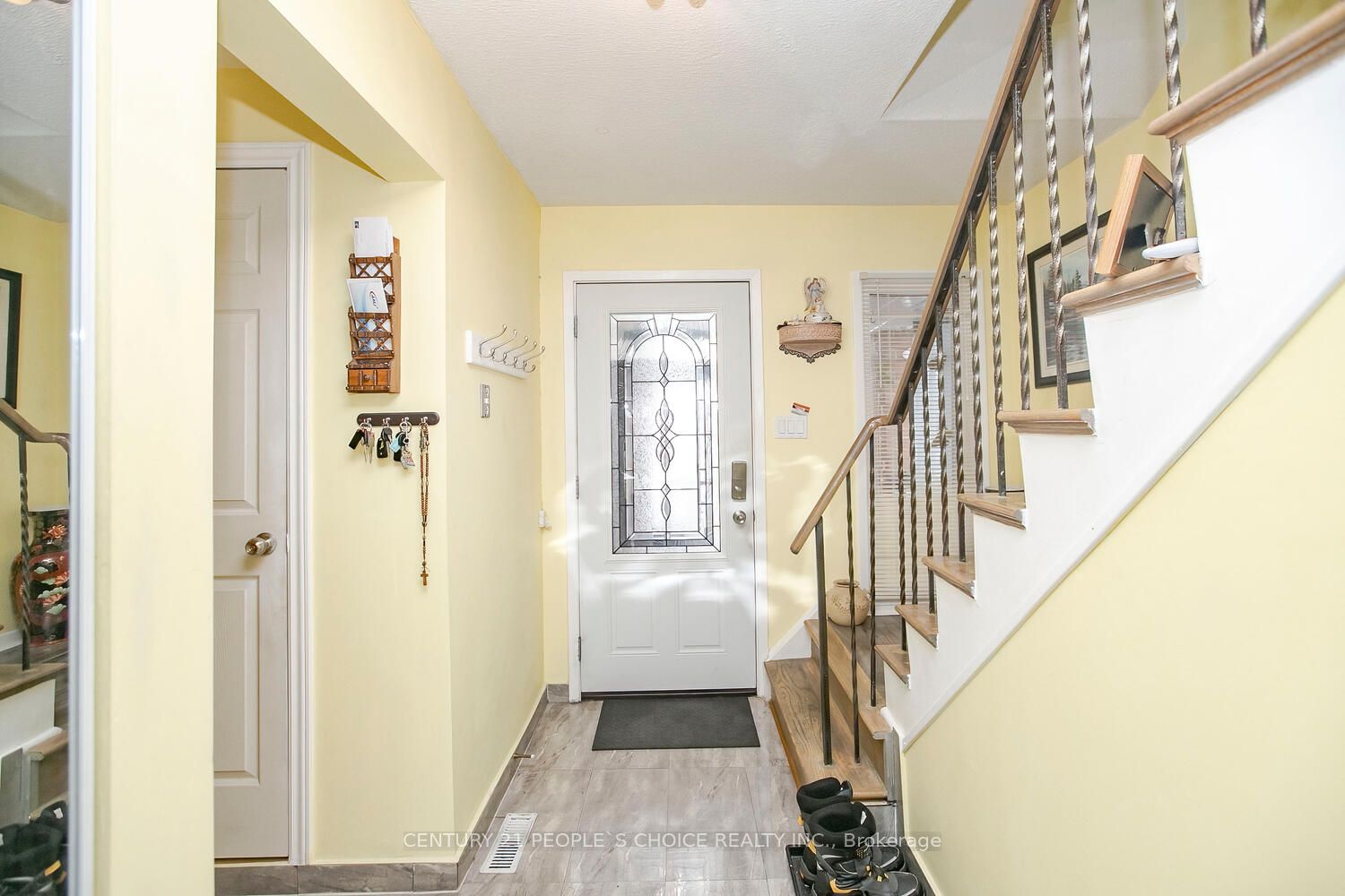 84 Stephensen Crt