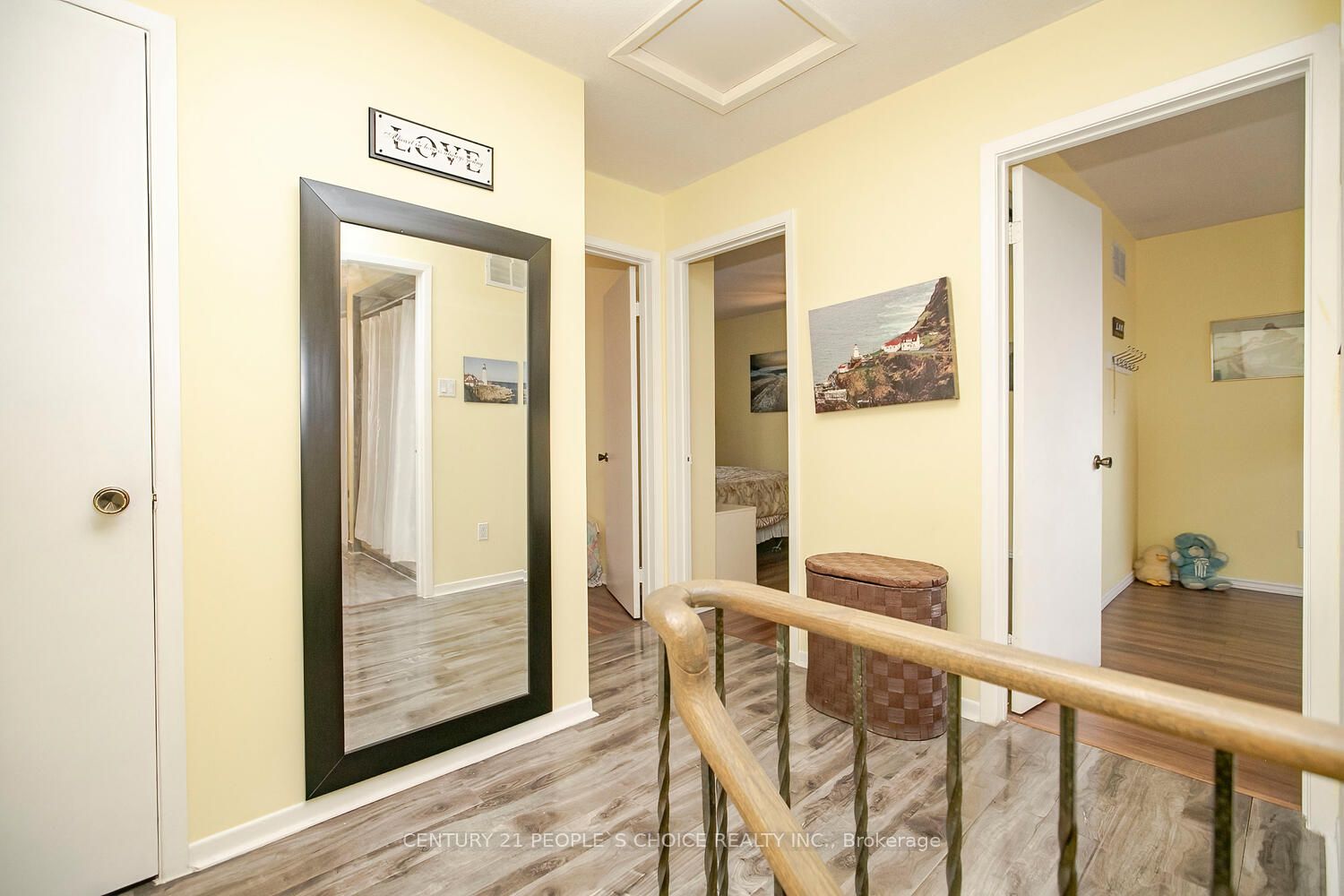 84 Stephensen Crt