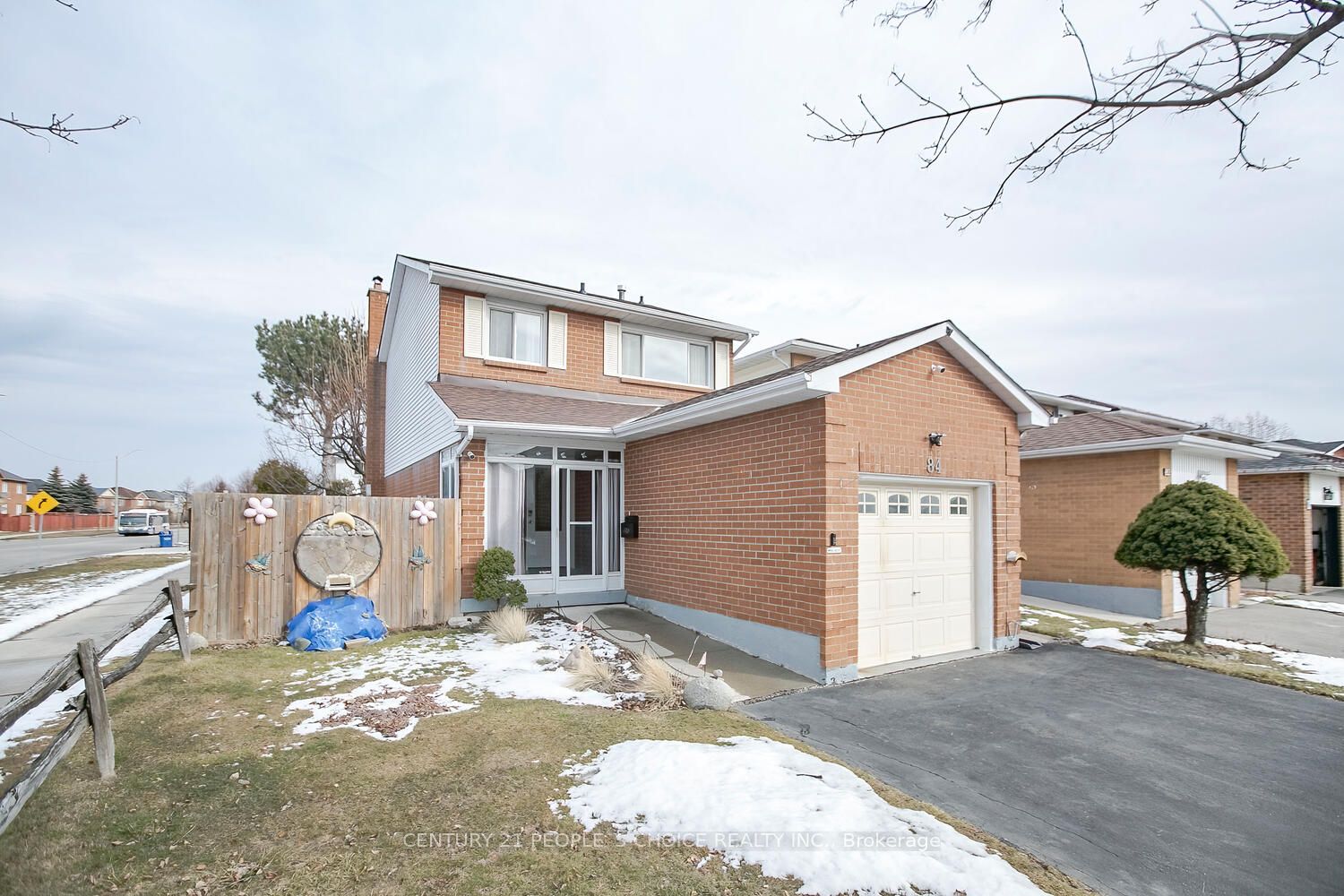 84 Stephensen Crt