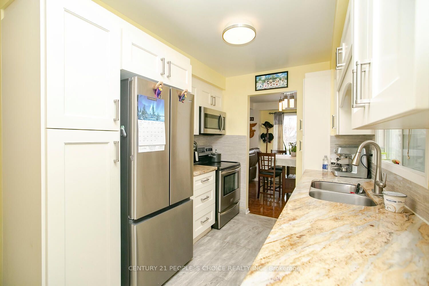 84 Stephensen Crt