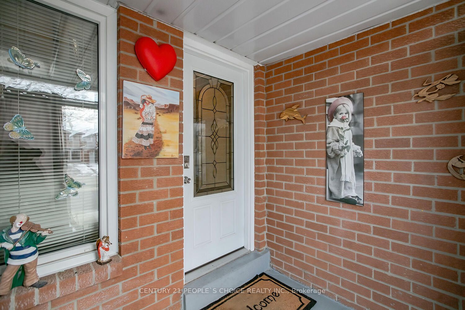 84 Stephensen Crt