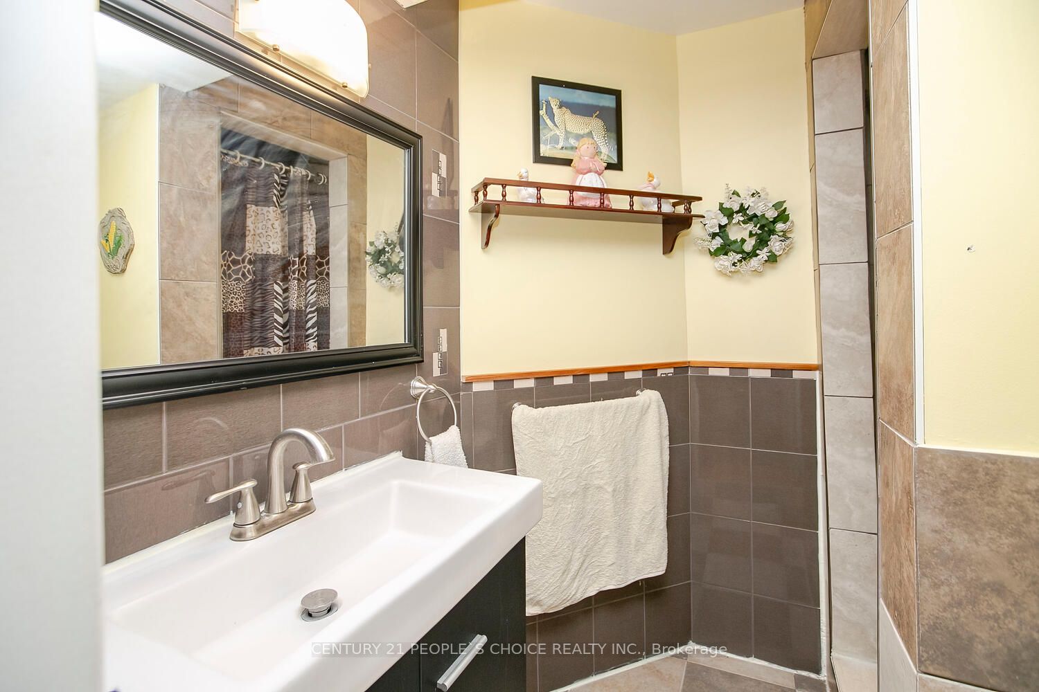 84 Stephensen Crt
