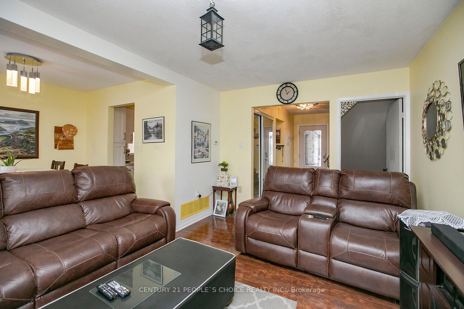 84 Stephensen Crt