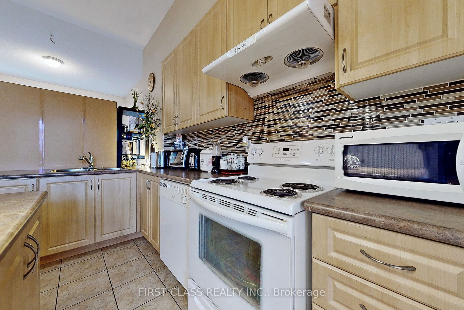 885 Lakeshore Rd E, #11