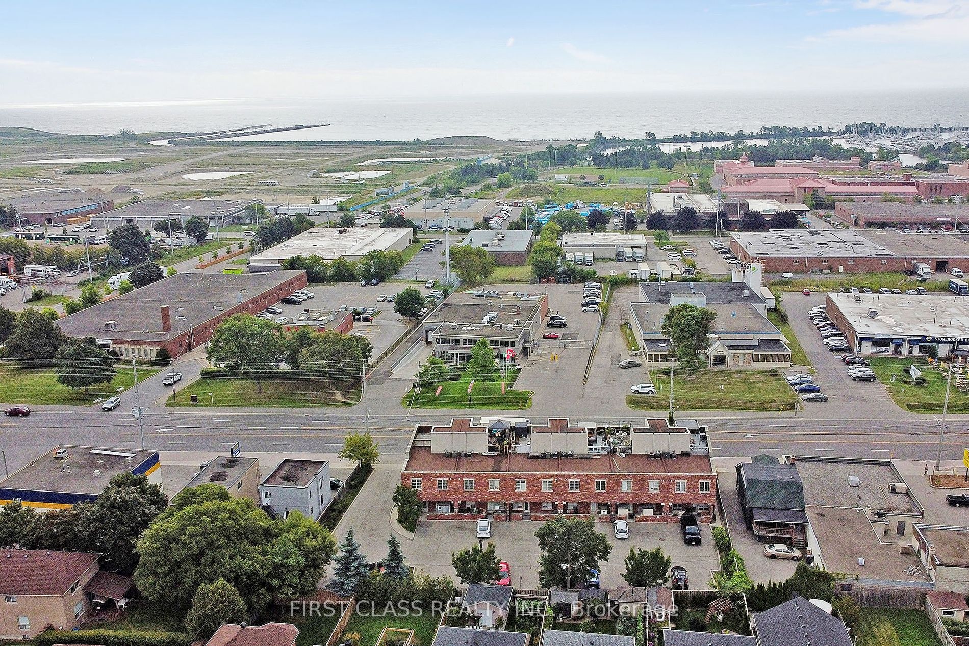 885 Lakeshore Rd E, #11