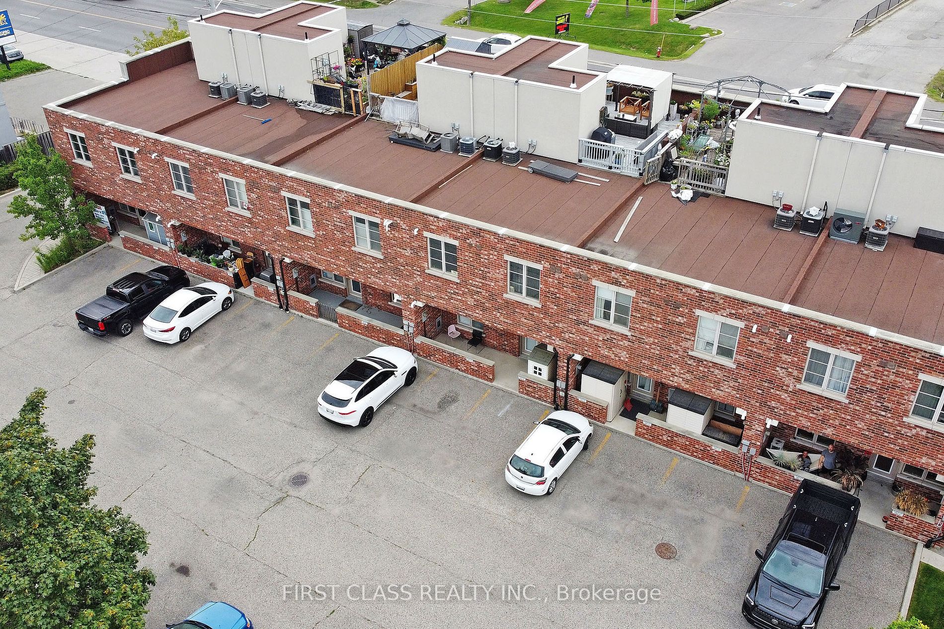 885 Lakeshore Rd E, #11