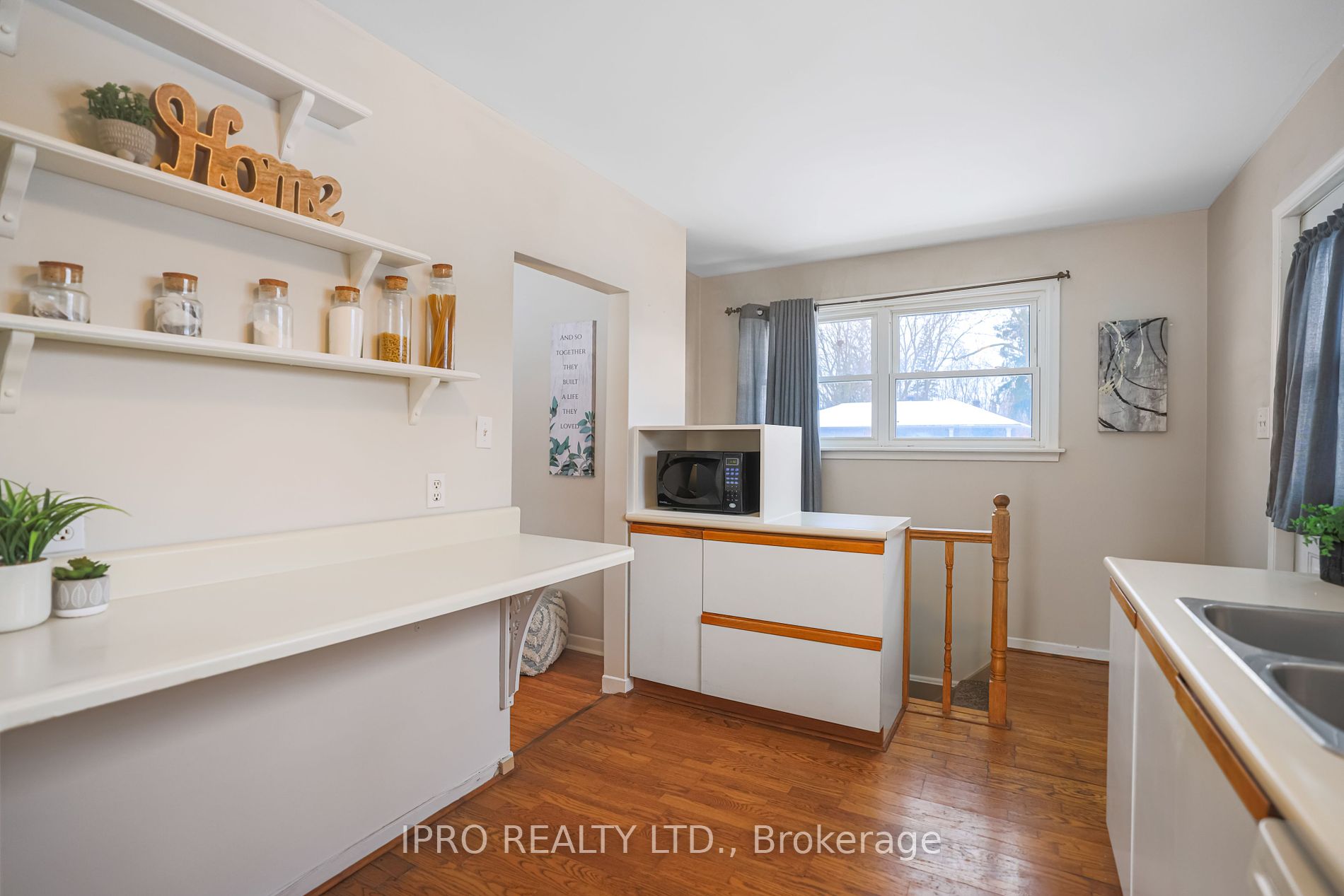 292 Woodward Avenue