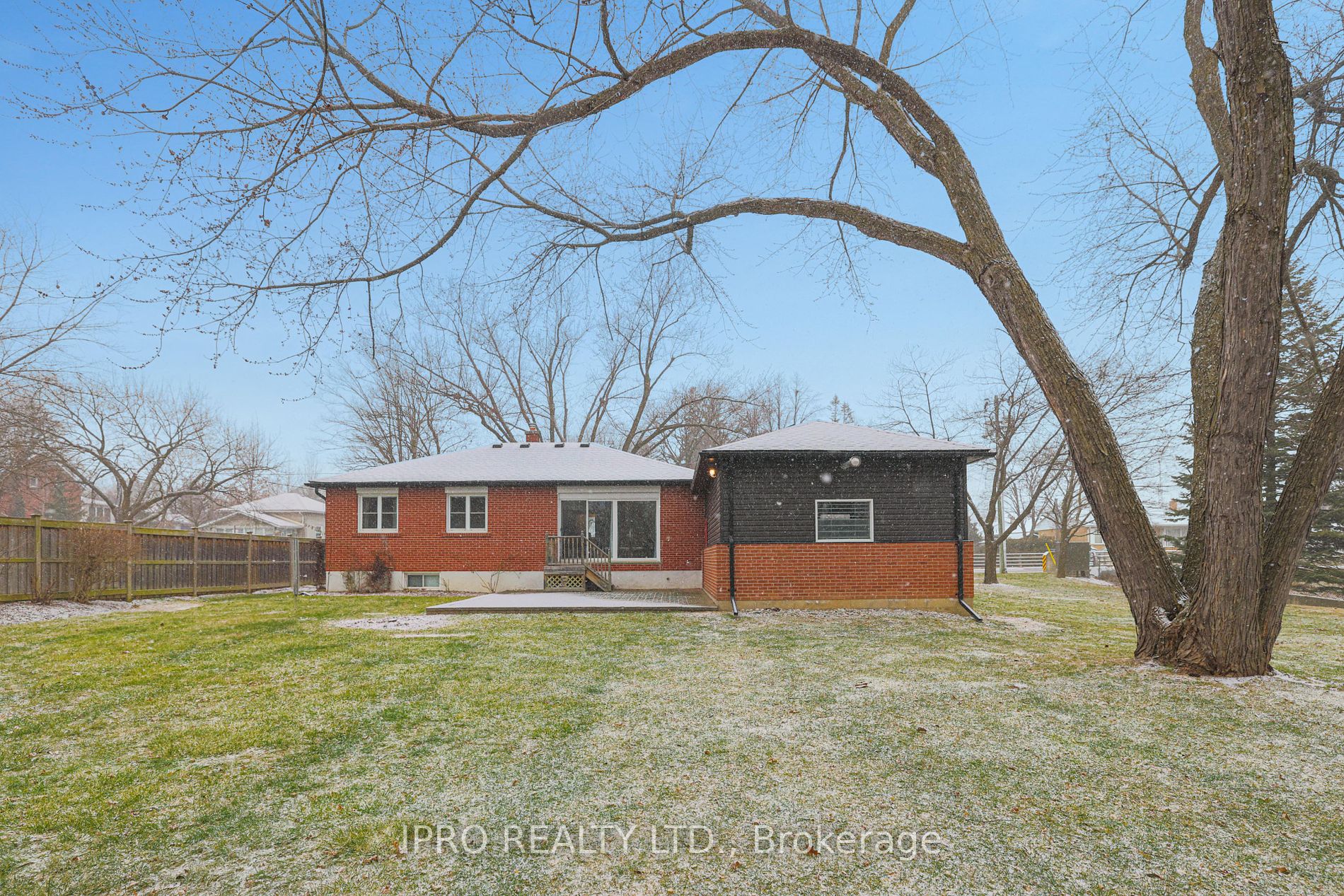 292 Woodward Avenue