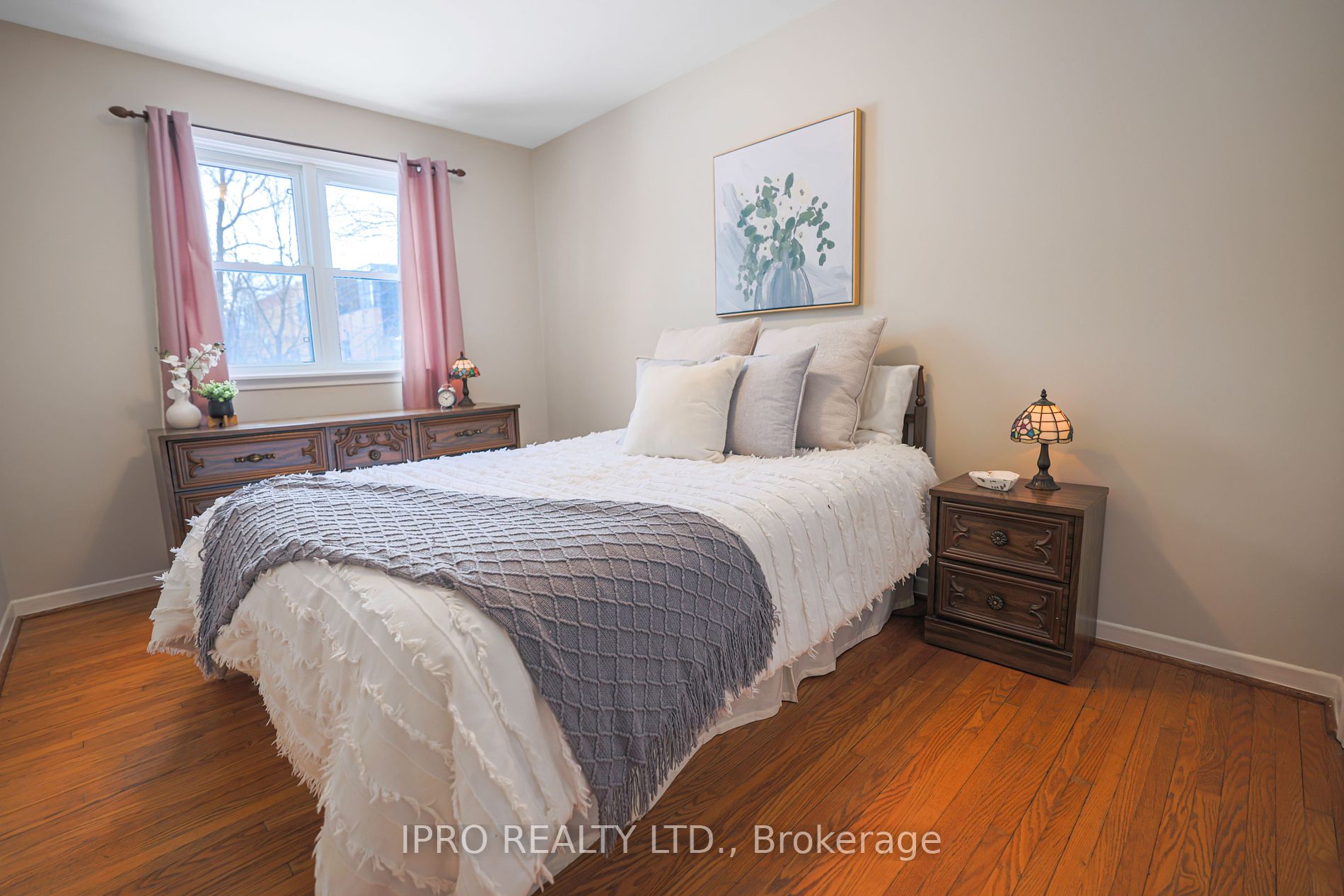 292 Woodward Avenue