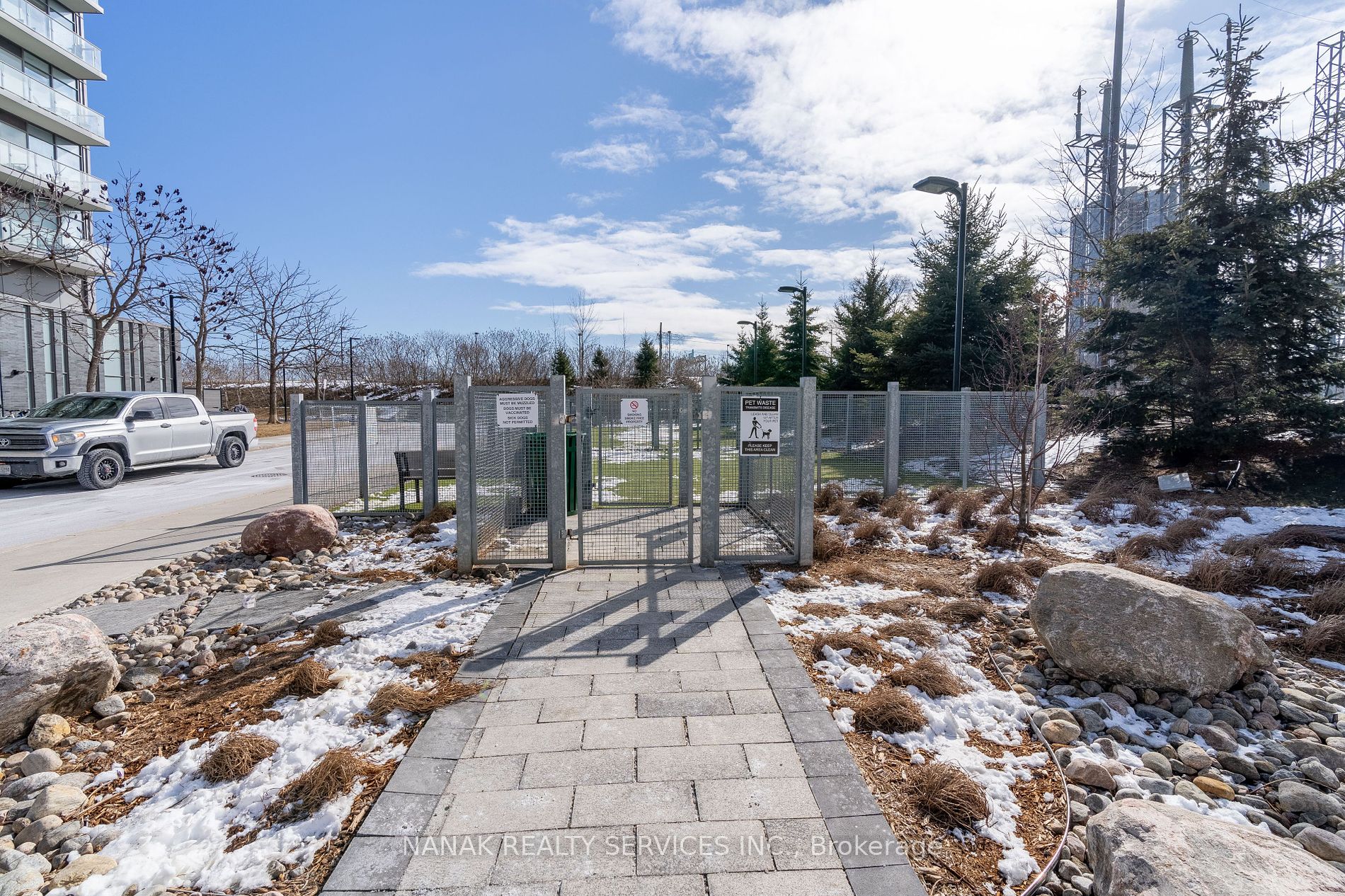 105 The Queensway Ave, #2613