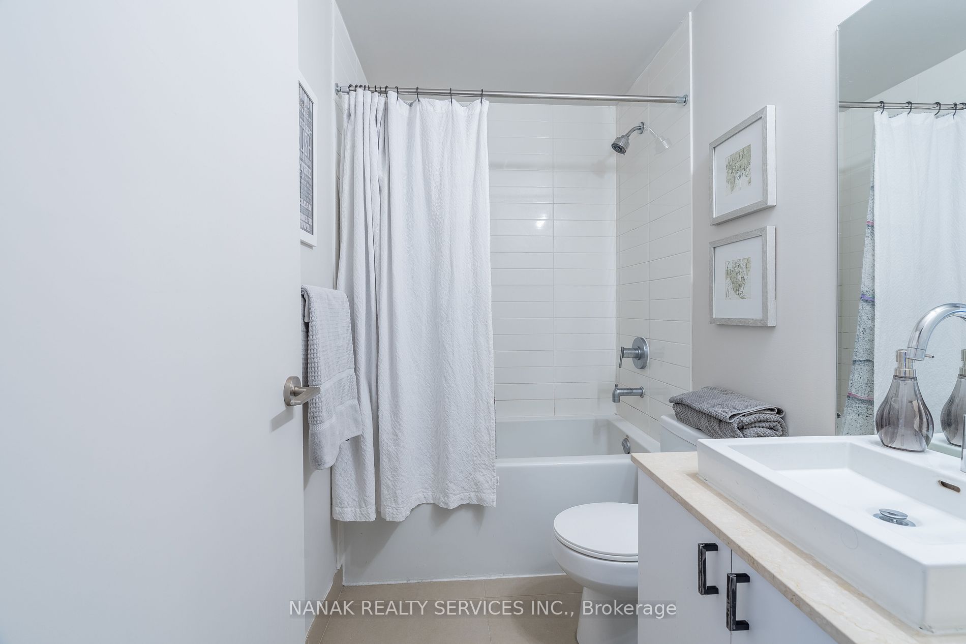 105 The Queensway Ave, #2613